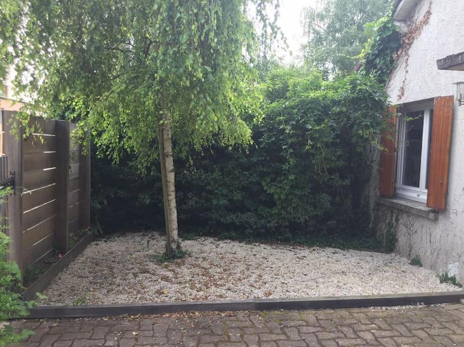 Gite Le 11 Le Merlerault 外观 照片